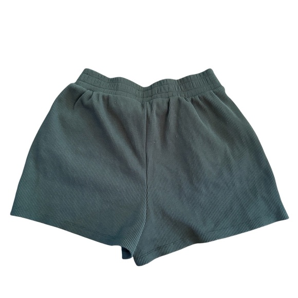 WEAR by Erin Andrews Women's Green Bay Packers Lounge Set - Picture 5 of 6